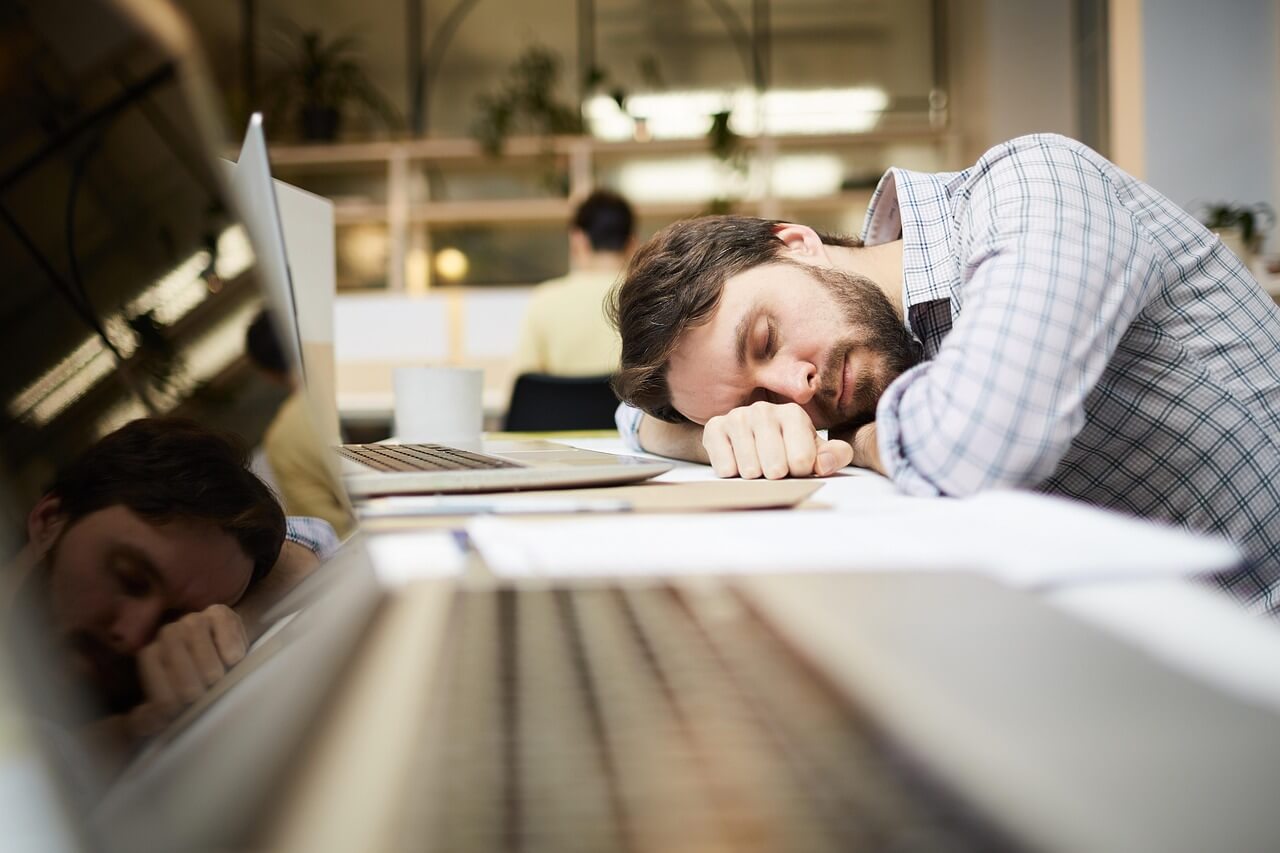 Présence en ligne d’un artisan ou commerçant pendant son sommeil